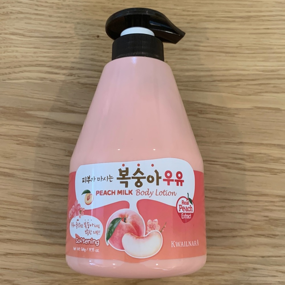Kwailnara Peach Milk Body Lotion